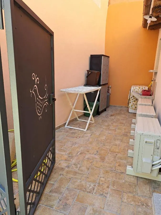 Sa Domu Antiga - Casa Indipendente In Centro Storico Apartment Tortoli