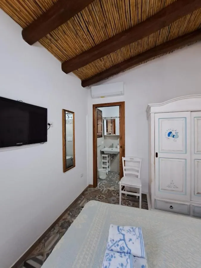 Sa Domu Antiga - Casa Indipendente In Centro Storico Apartment Tortoli 0*,  Italy