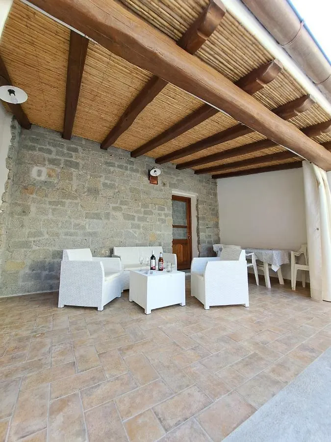 Sa Domu Antiga - Casa Indipendente In Centro Storico Apartment Tortoli Italy